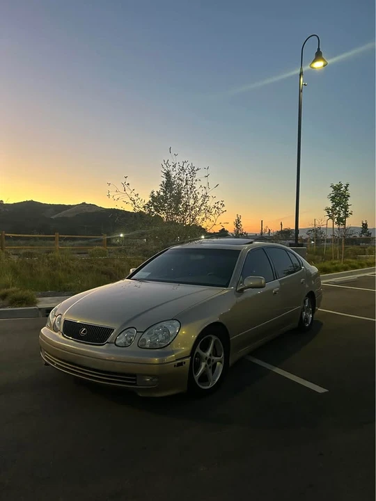 2000 Lexus GS 2nd Gen - Image 2 of 7