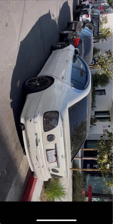 2000 Lexus GS 2nd Gen - Image 2 of 11