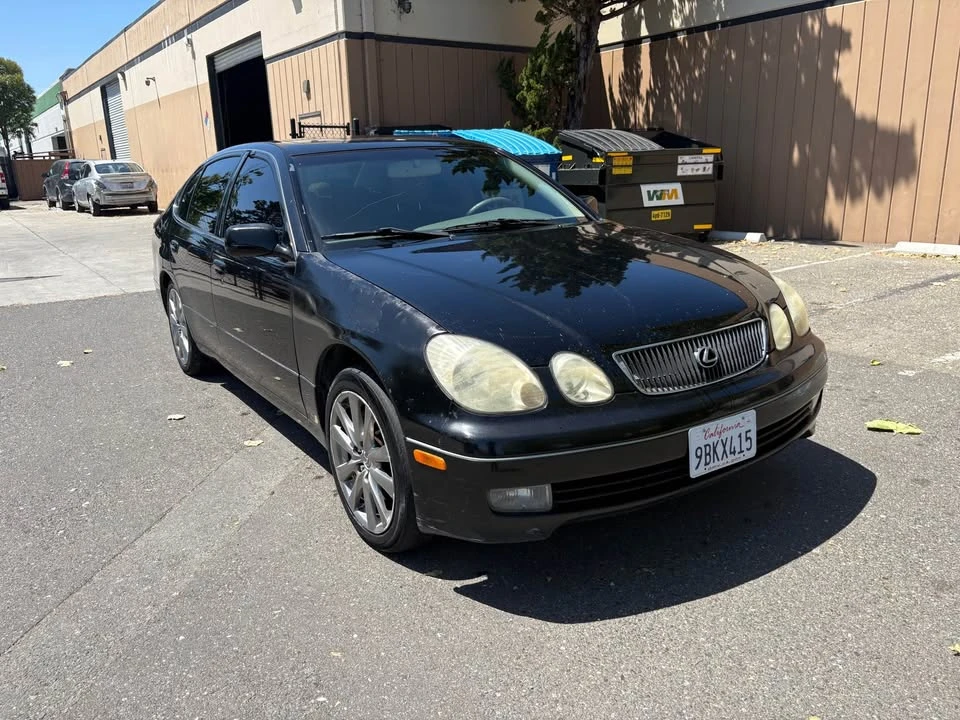 2000 Lexus GS 2nd Gen - Image 2 of 9