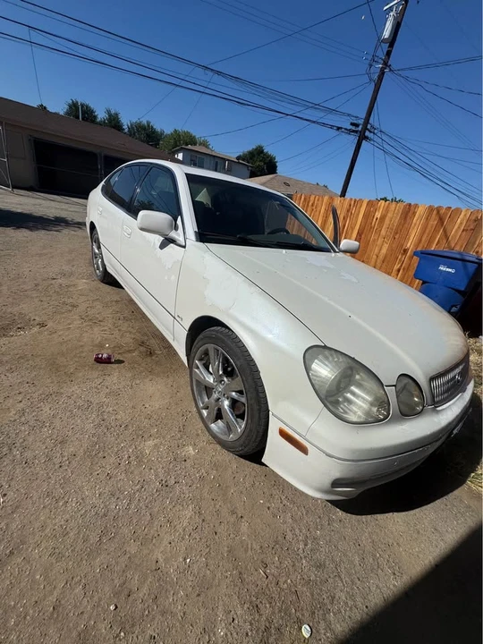 2000 Lexus GS 2nd Gen - Image 3 of 11