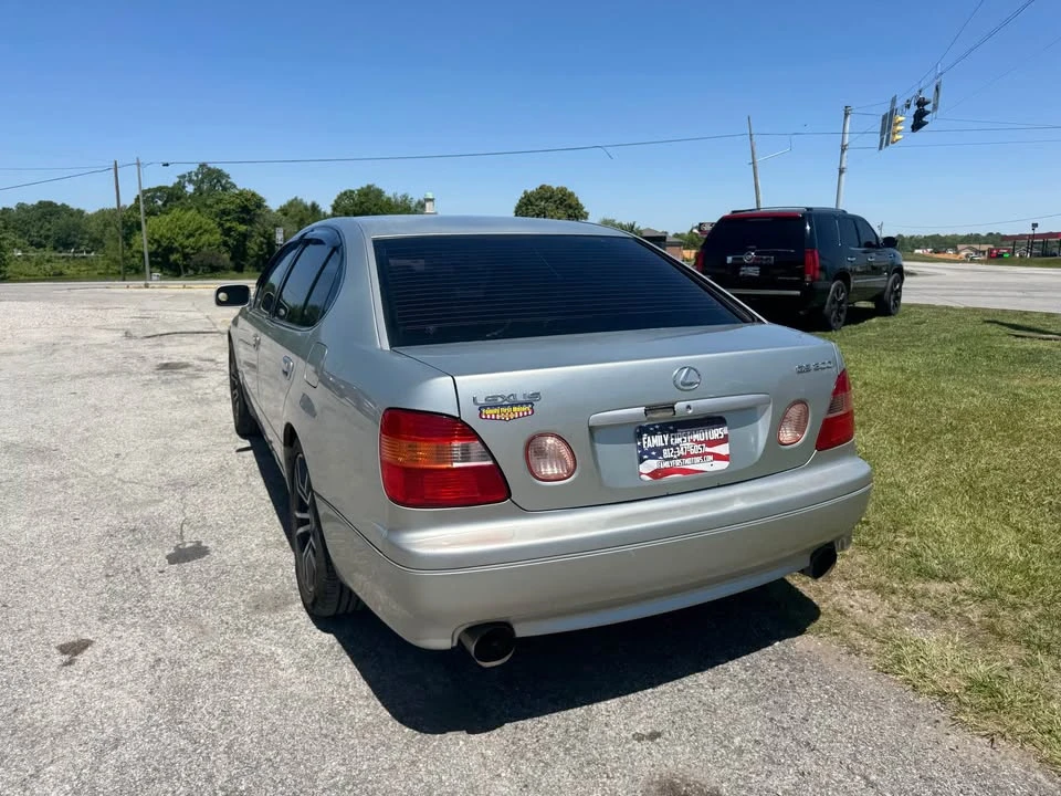 2000 Lexus GS 2nd Gen - Image 6 of 9
