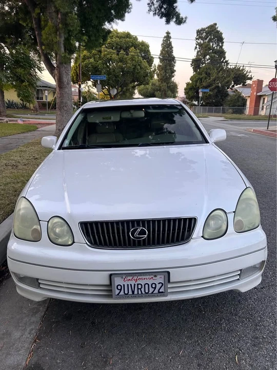 2000 Lexus GS 2nd Gen - Image 2 of 8