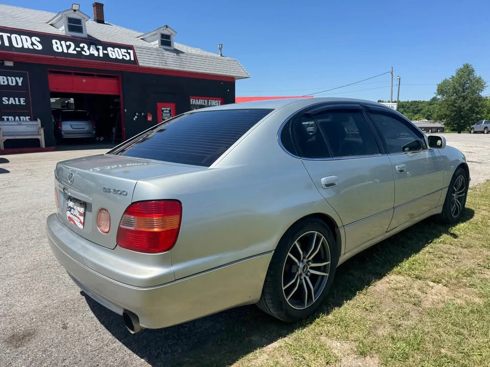 2000 Lexus GS 2nd Gen - Image 4 of 9