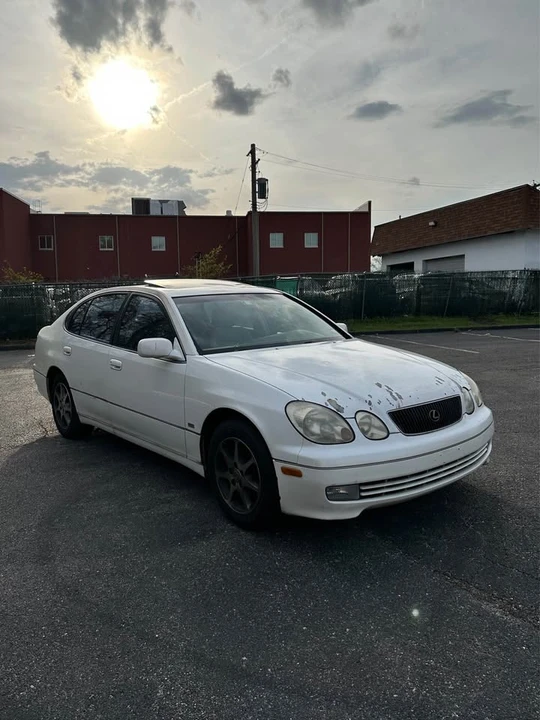 2000 Lexus GS 2nd Gen - Image 6 of 18