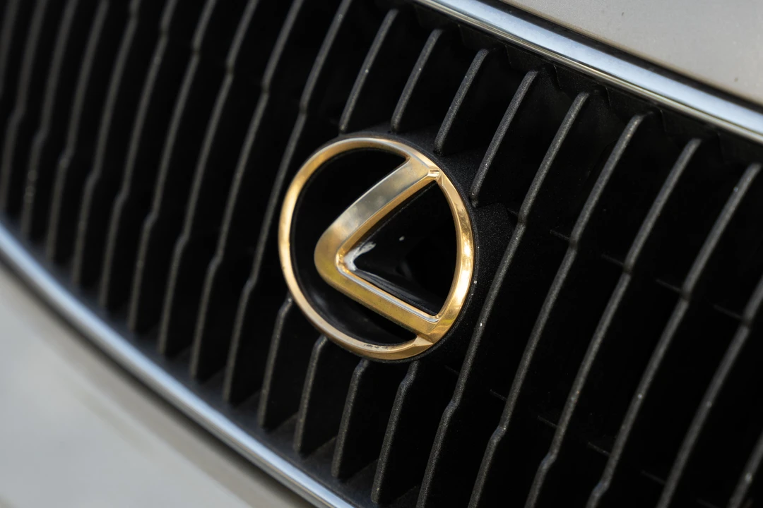 2000 Lexus GS 2nd Gen - Image 14 of 31