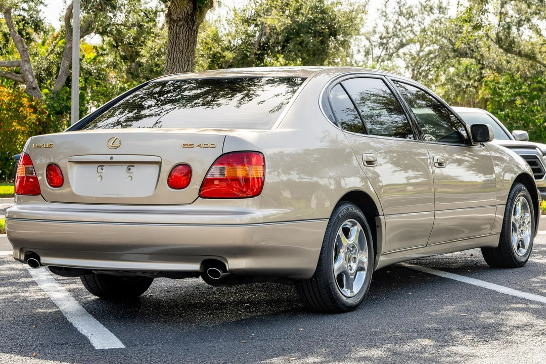 2000 Lexus GS 2nd Gen - Image 4 of 31