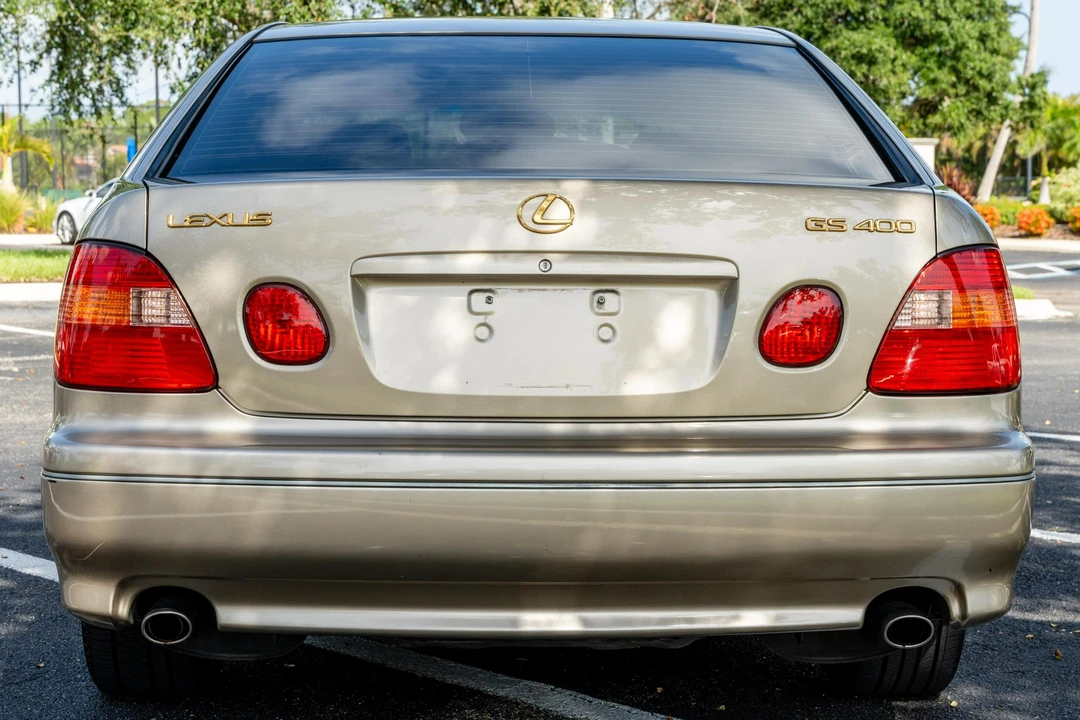 2000 Lexus GS 2nd Gen - Image 5 of 31