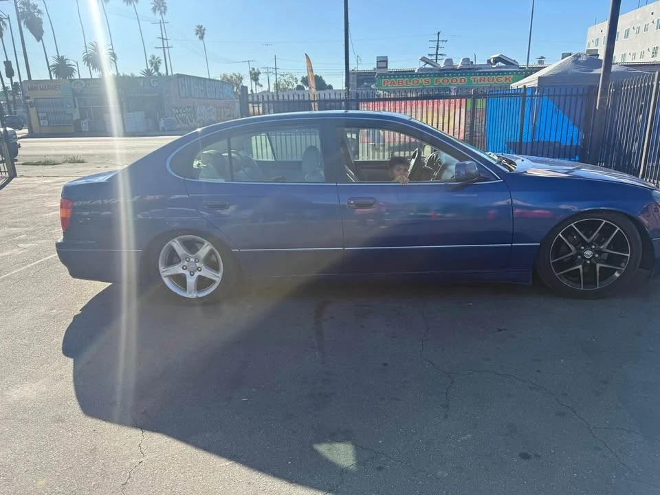 2000 Lexus GS 2nd Gen - Image 5 of 13