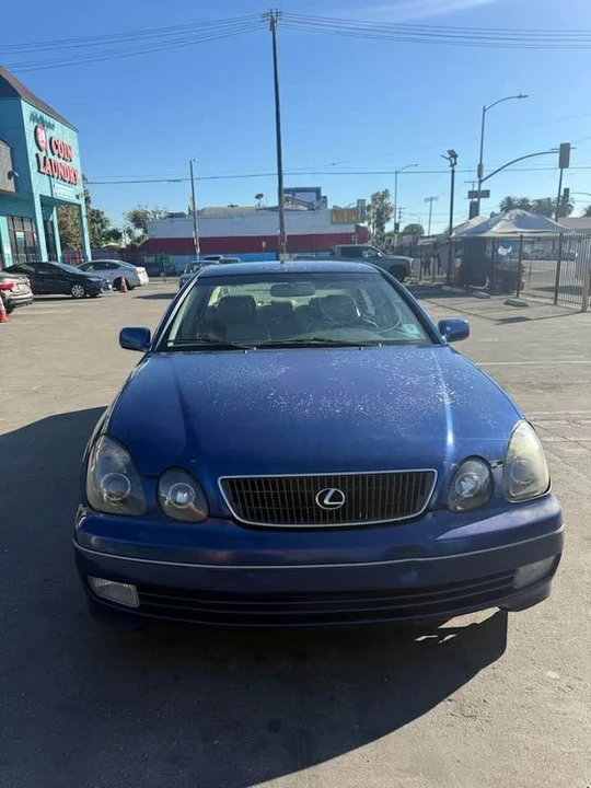 2000 Lexus GS 2nd Gen - Image 2 of 13