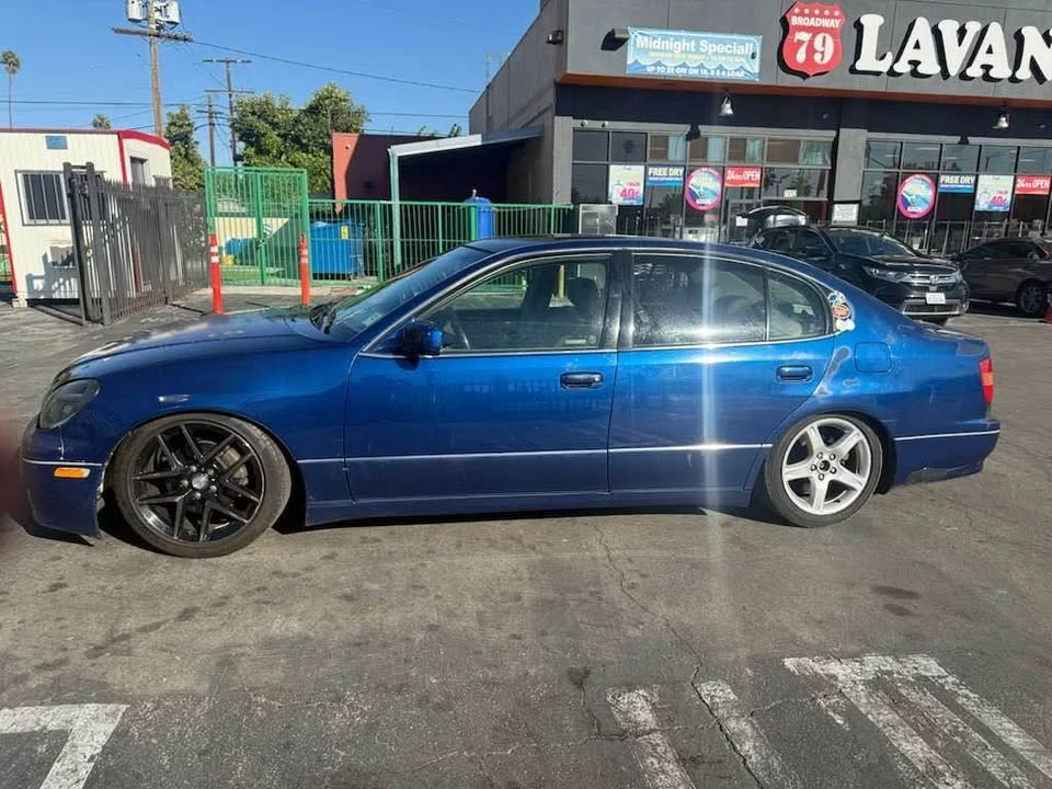 2000 Lexus GS 2nd Gen - Image 5 of 13