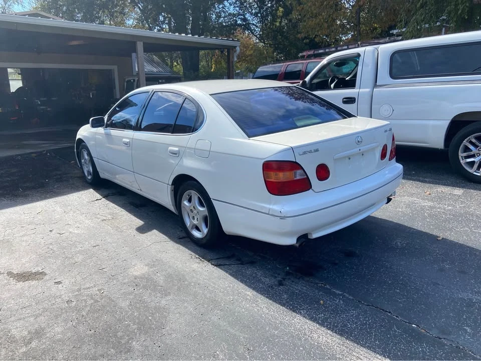 2000 Lexus GS 2nd Gen - Image 3 of 9