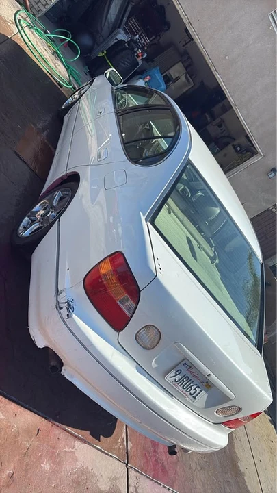 2000 Lexus GS 2nd Gen - Image 3 of 8