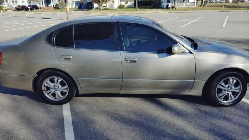 2000 Lexus GS 2nd Gen - Image 2 of 9