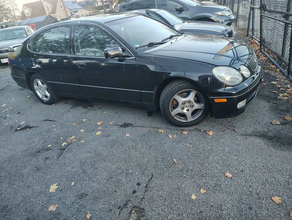 2000 Lexus GS 2nd Gen - Image 4 of 5