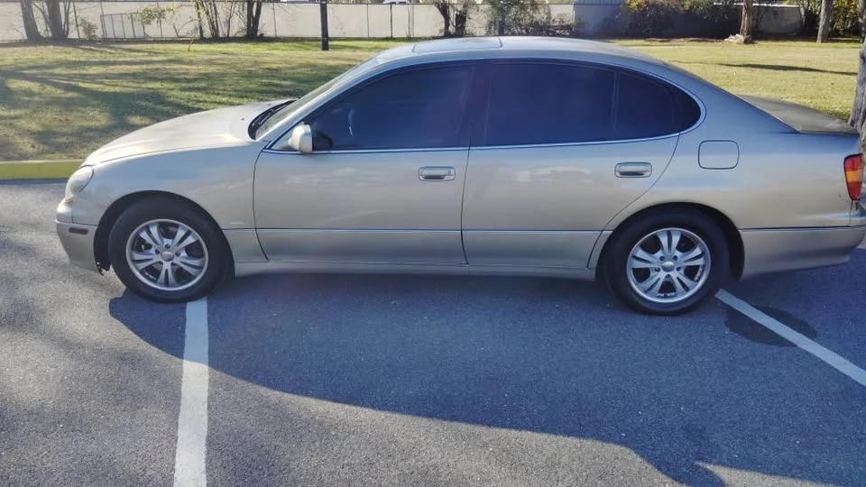 2000 Lexus GS 2nd Gen - Image 7 of 9
