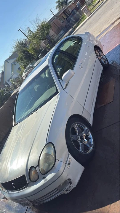 2000 Lexus GS 2nd Gen - Image 2 of 8