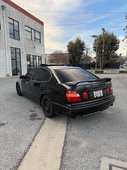 2000 Lexus GS 2nd Gen - Image 6 of 10