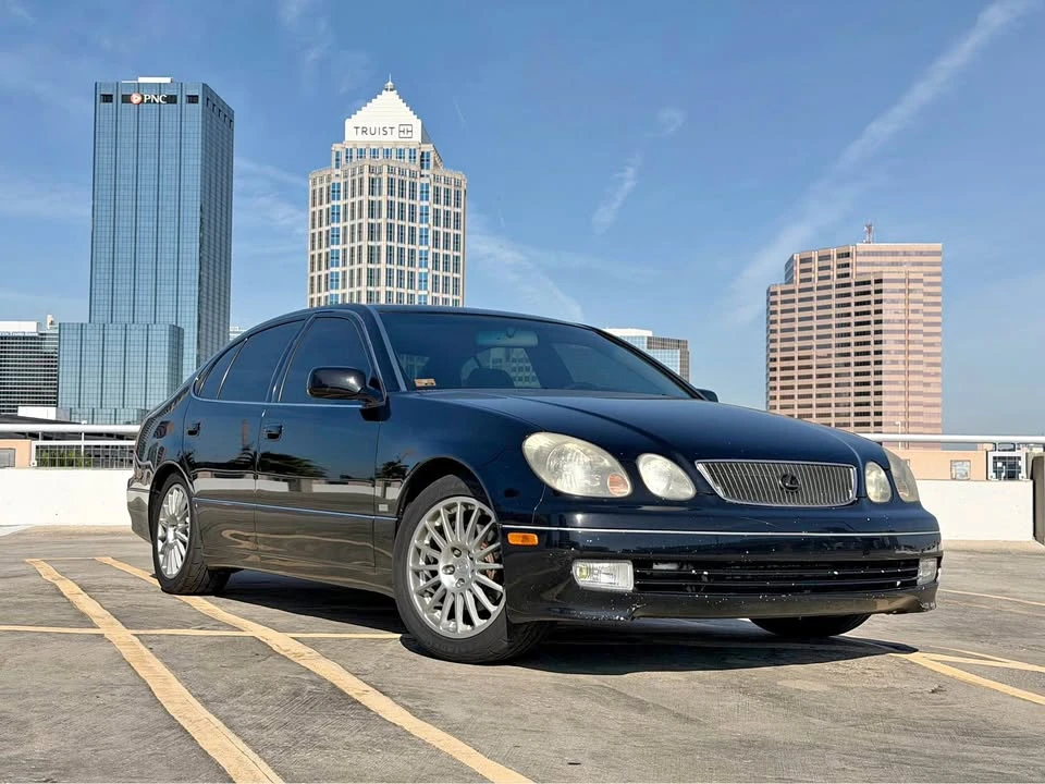 2000 Lexus GS 2nd Gen - Image 2 of 21