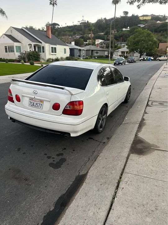 2000 Lexus GS 2nd Gen - Image 3 of 12
