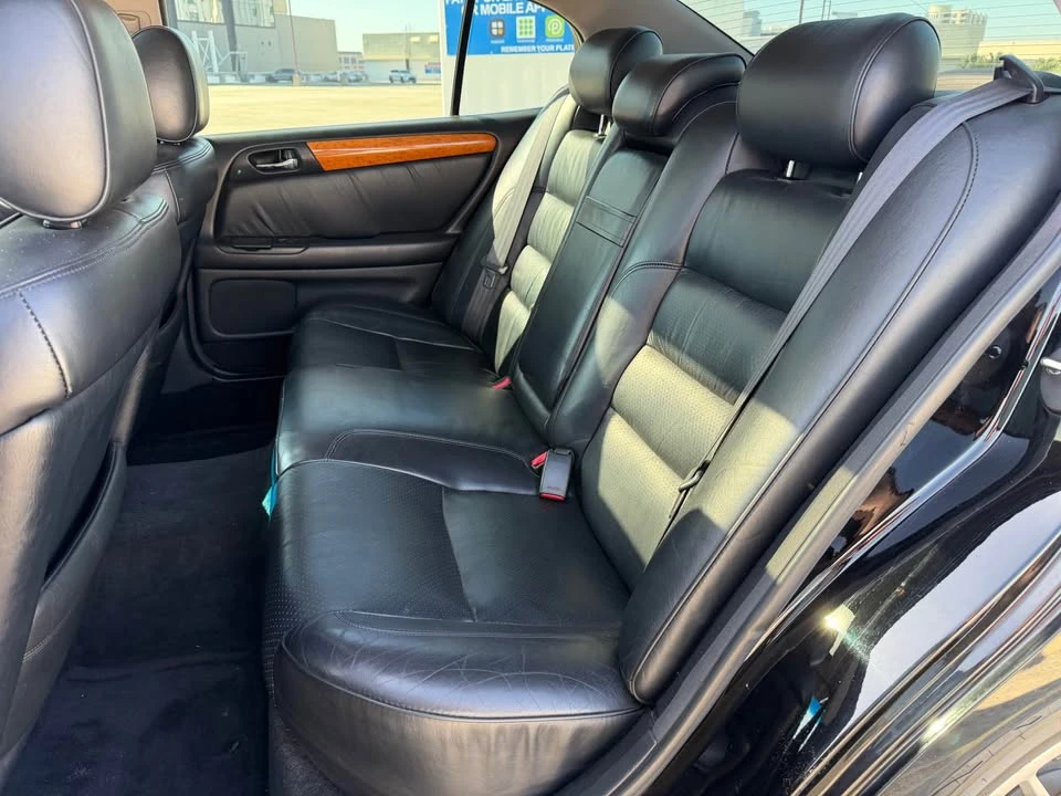 2000 Lexus GS 2nd Gen - Image 15 of 21
