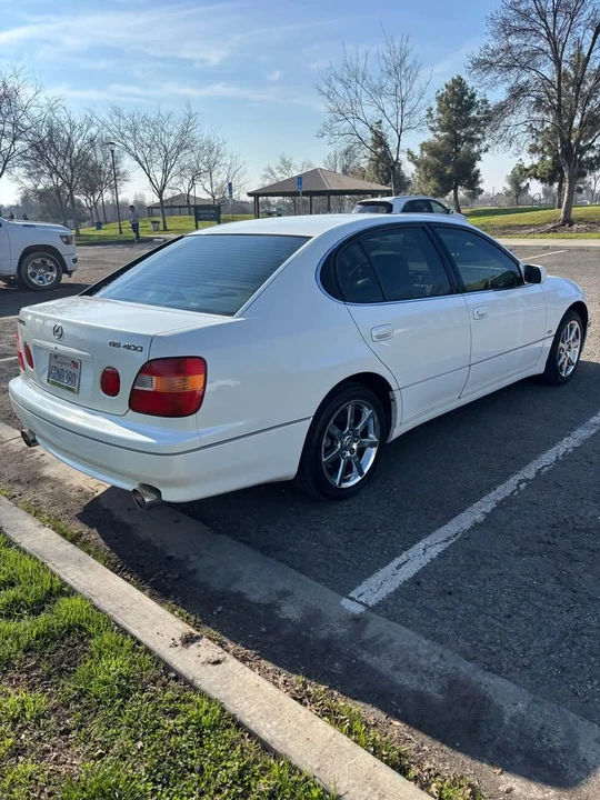 2000 Lexus GS 2nd Gen - Image 5 of 8