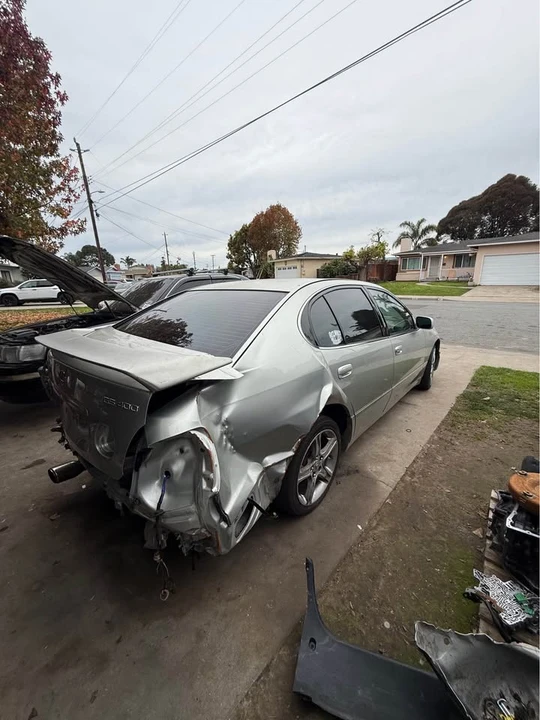 2000 Lexus GS 2nd Gen - Image 4 of 7
