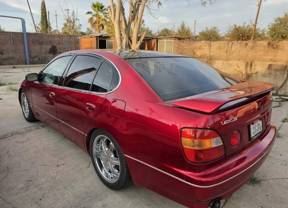 2000 Lexus GS 2nd Gen - Image 2 of 11