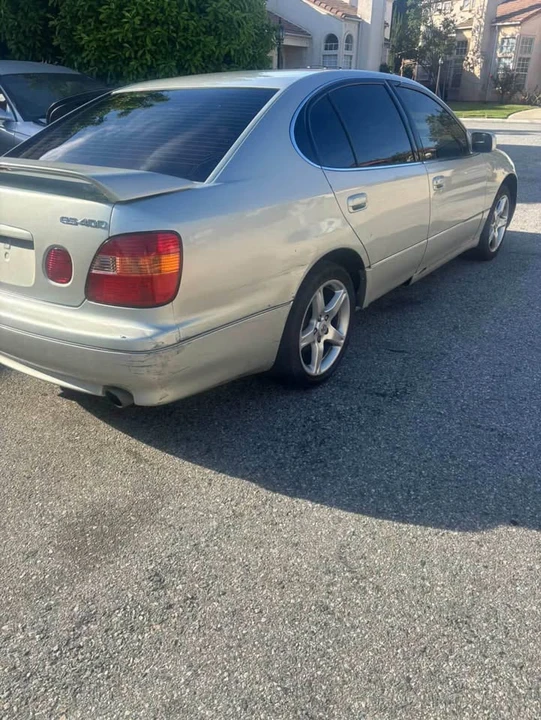 2000 Lexus GS 2nd Gen - Image 3 of 5