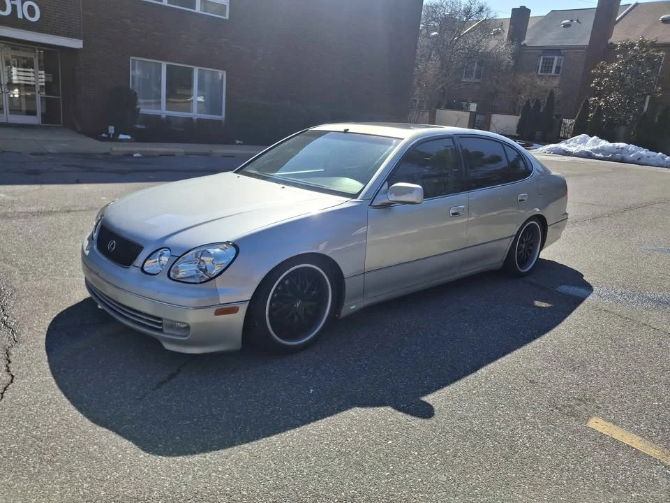 2000 Lexus GS 2nd Gen - Image 2 of 15