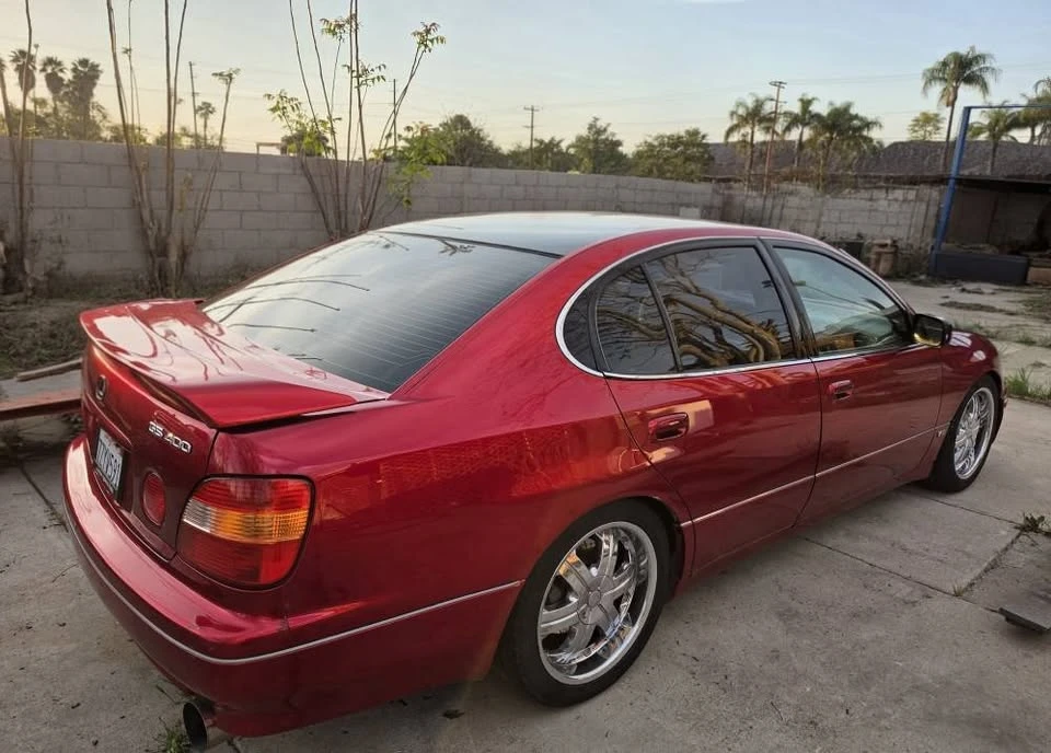 2000 Lexus GS 2nd Gen - Image 4 of 11