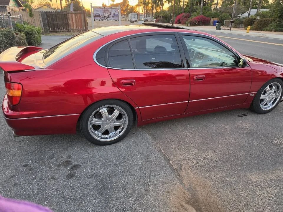 2000 Lexus GS 2nd Gen - Image 6 of 12