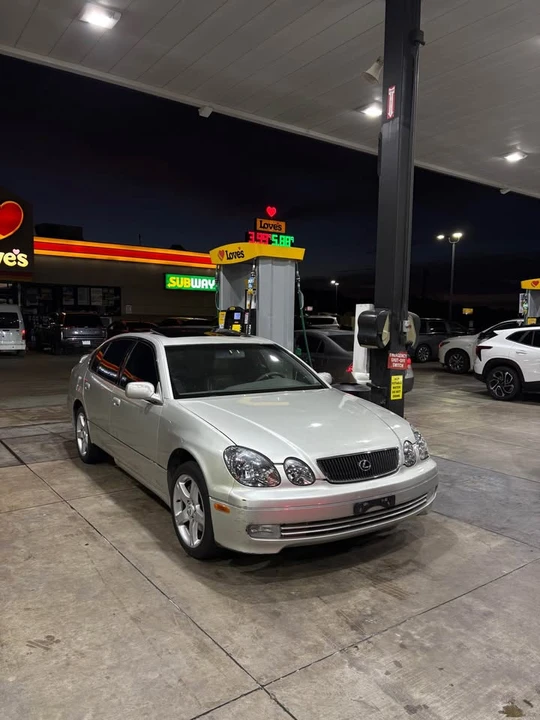 2000 Lexus GS 2nd Gen - Image 2 of 5