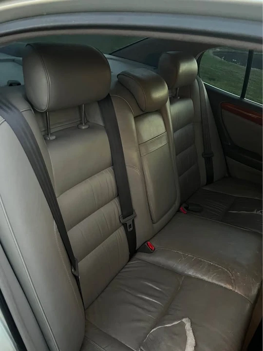 2000 Lexus GS 2nd Gen - Image 12 of 12
