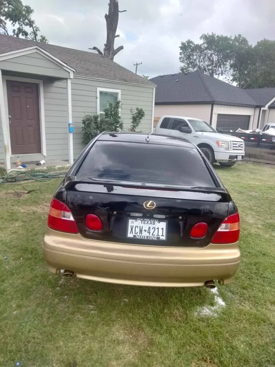 2000 Lexus GS 2nd Gen - Image 6 of 10