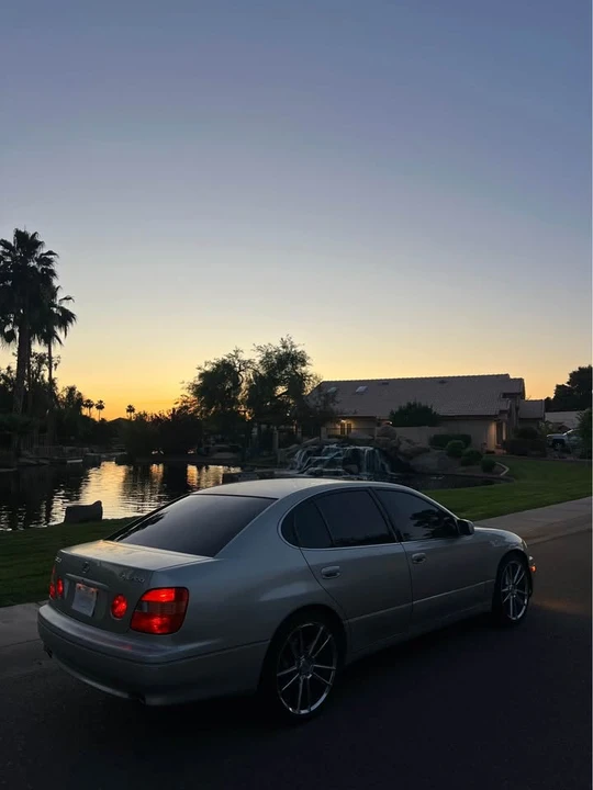 2000 Lexus GS 2nd Gen - Image 3 of 12