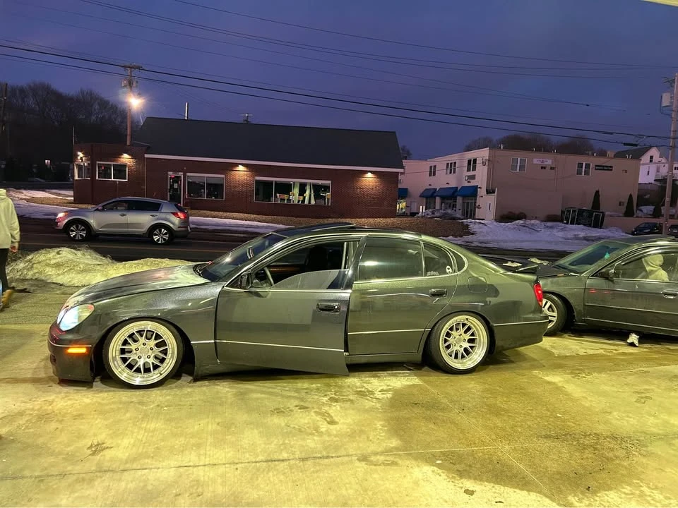 2000 Lexus GS 2nd Gen - Image 3 of 3