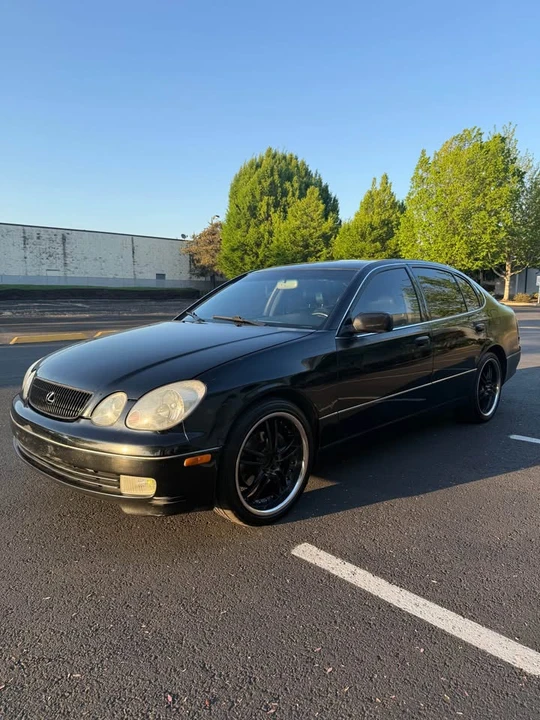 2000 Lexus GS 2nd Gen - Image 3 of 16