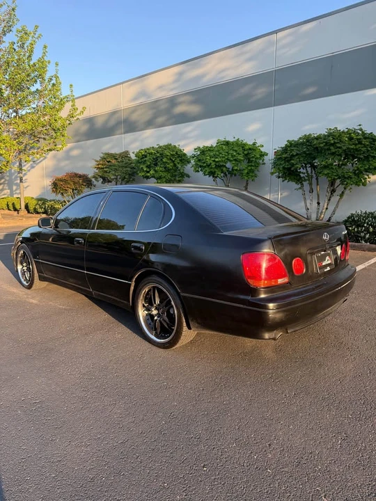2000 Lexus GS 2nd Gen - Image 6 of 16
