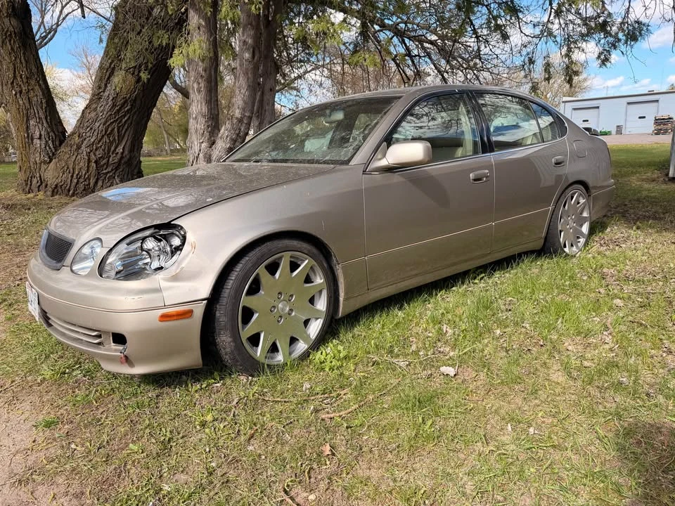 2000 Lexus GS 2nd Gen - Image 2 of 5