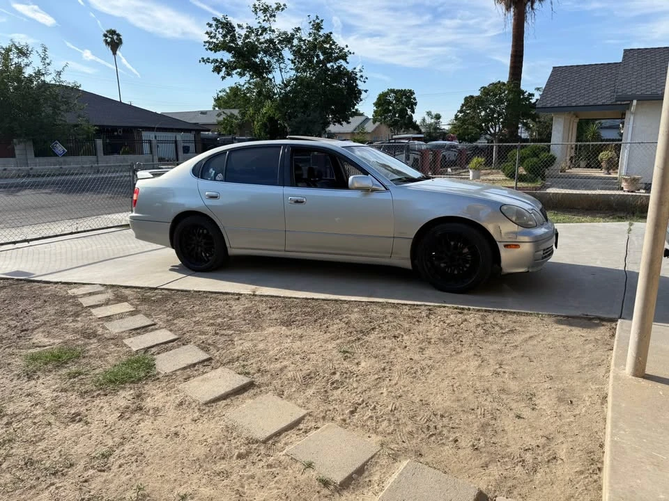 2000 Lexus GS 2nd Gen - Image 3 of 4