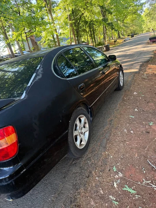 2000 Lexus GS 2nd Gen - Image 2 of 7