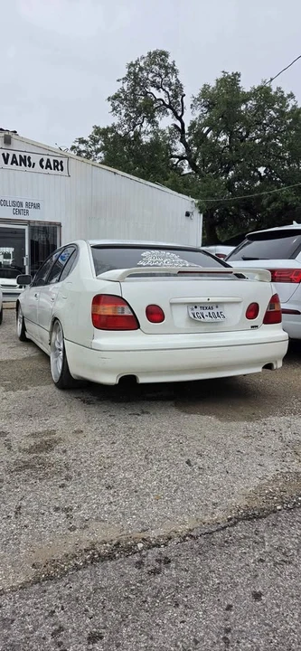 2000 Lexus GS 2nd Gen - Image 5 of 11