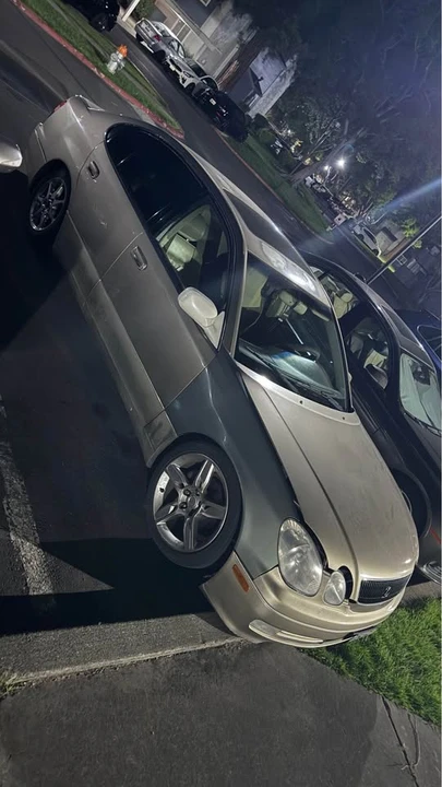 2000 Lexus GS 2nd Gen - Image 3 of 9