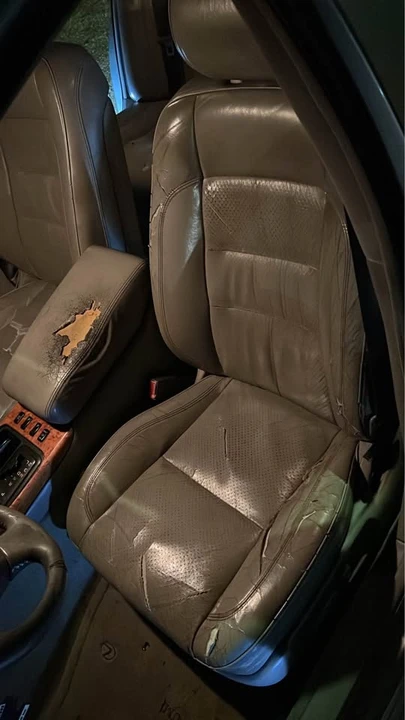 2000 Lexus GS 2nd Gen - Image 13 of 19