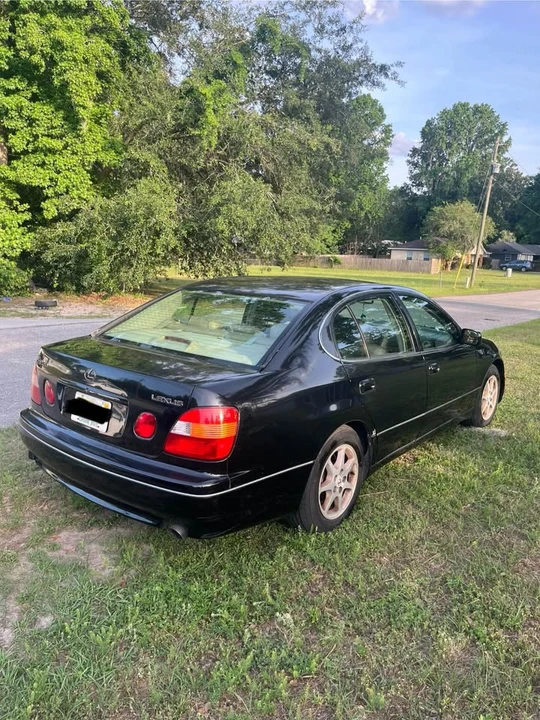2000 Lexus GS 2nd Gen - Image 3 of 10