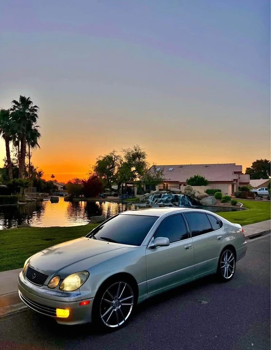 2000 Lexus GS 2nd Gen - Image 4 of 8