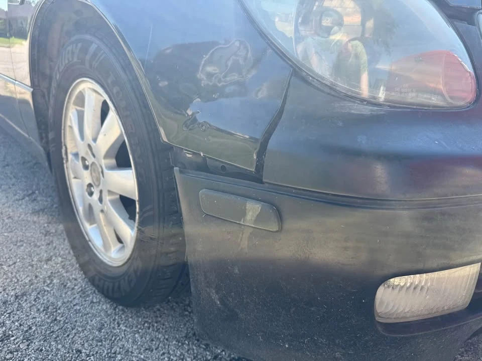 2000 Lexus GS 2nd Gen - Image 5 of 20