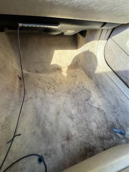 2000 Lexus GS 2nd Gen - Image 12 of 20