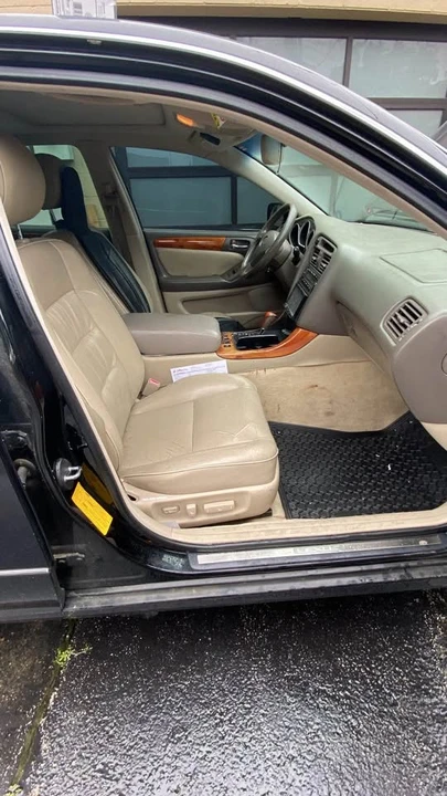 2000 Lexus GS 2nd Gen - Image 6 of 11
