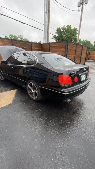 2000 Lexus GS 2nd Gen - Image 4 of 11